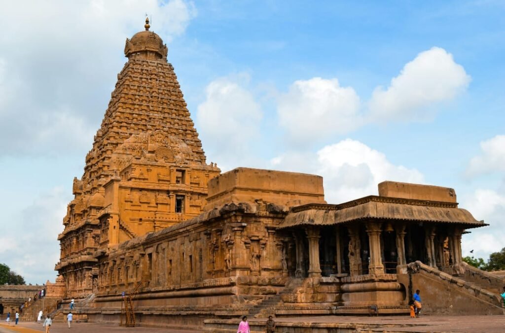 Brihadeeswarar Temple Thanjavur Tamil Nadu – South India tourism